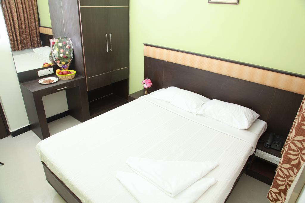 ホテル Jeyam Residency, クンバコナム 部屋 写真