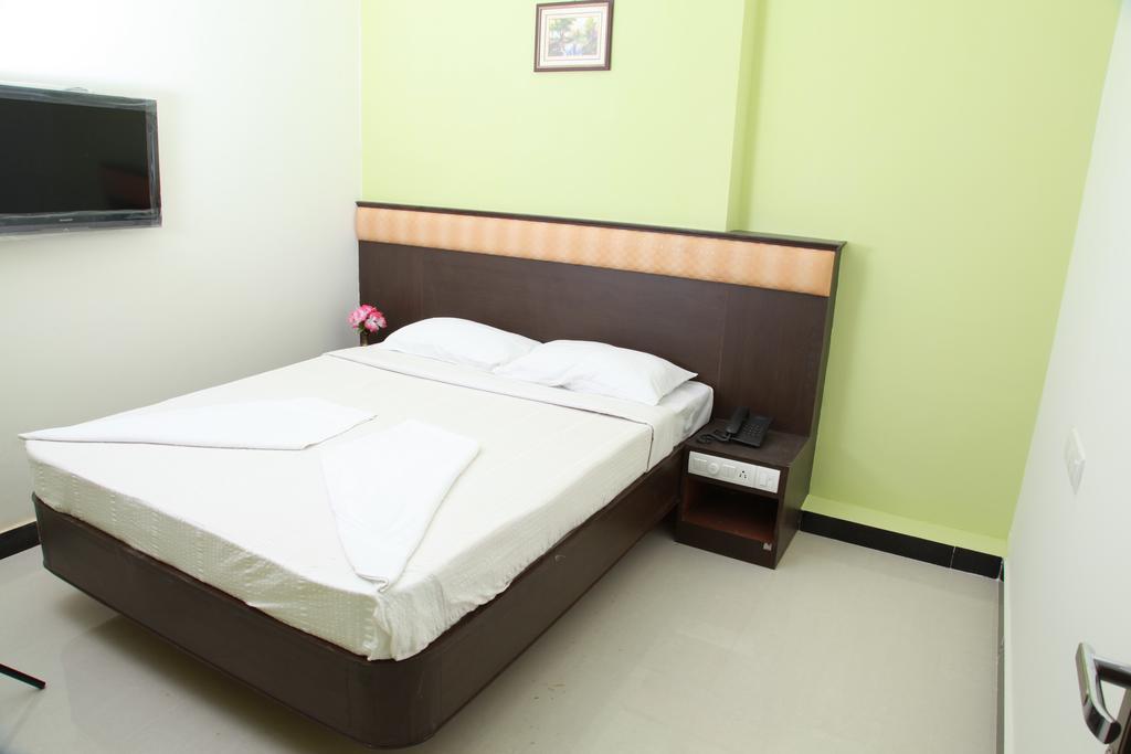 ホテル Jeyam Residency, クンバコナム 部屋 写真